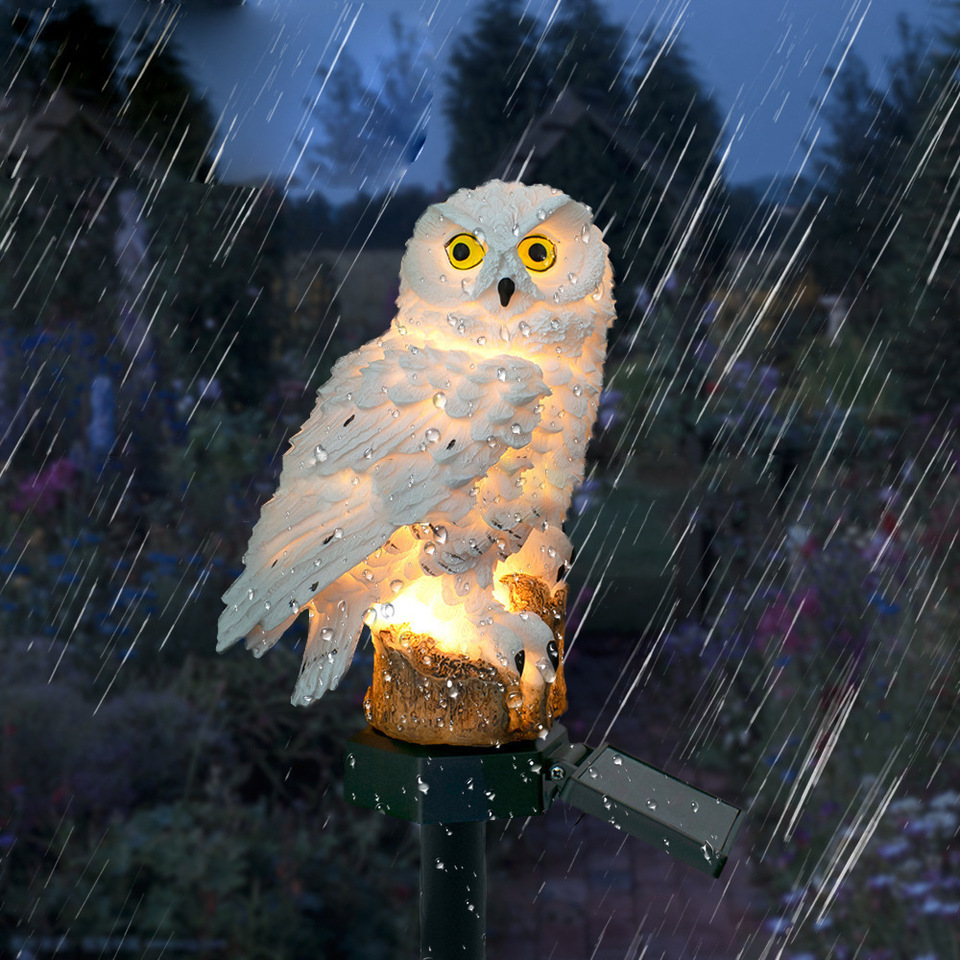 Solar Owl Statue Garden Light  - Outdoor Lighting Quality recensione e prezzo